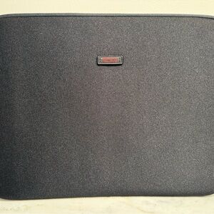 TUMI | Black Padded Neoprene Laptop Sleeve Case | One Size | NWOT
